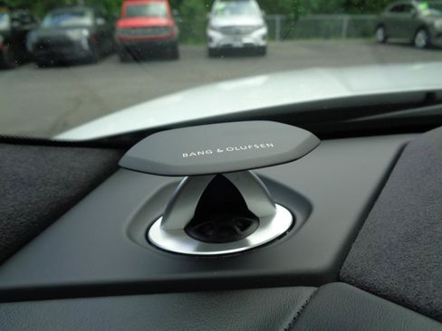Used 2020 Lamborghini Urus AWD/4WD image 16