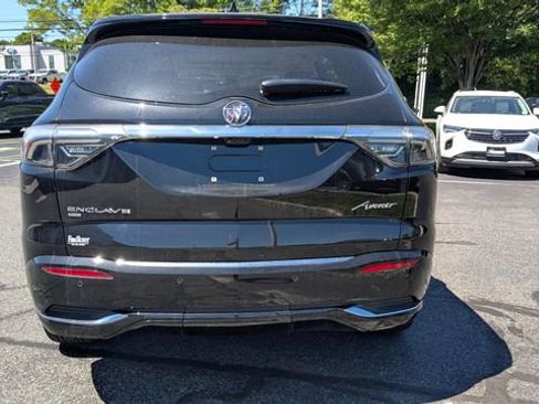 Used 2023 Buick Enclave Avenir w/ Avenir Technology Package AWD/4WD image 3