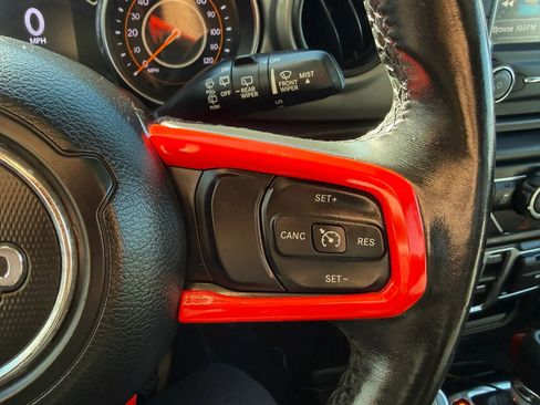 Used 2019 Jeep Wrangler Unlimited Sport S image 27