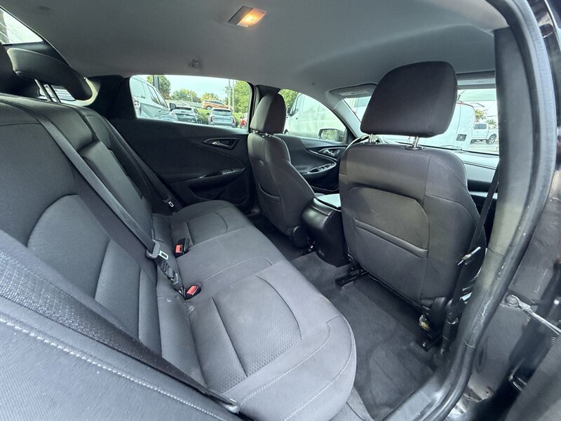Used 2017 Chevrolet Malibu LS FWD image 15