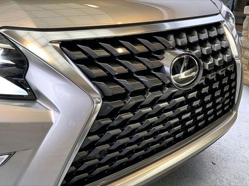 Used 2023 Lexus GX 460 Premium image 26