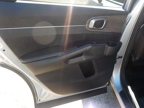 Used 2021 Kia Sorento EX w/ EX AWD X-Line Package image 8