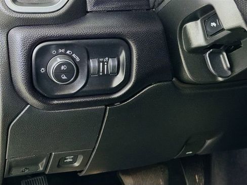 Used 2022 RAM 2500 Laramie AWD/4WD image 10