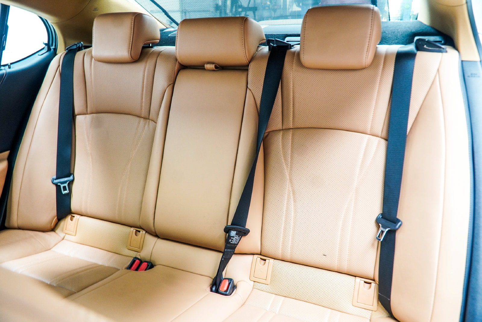 Used 2022 Lexus ES 350 Ultra Luxury w/ Accessory Package 2 FWD image 45