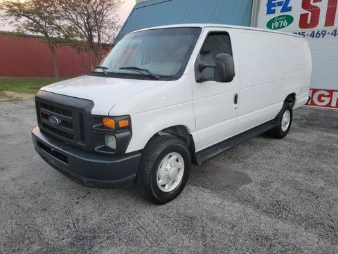 Used 2008 Ford E-350 and Econoline 350 Extended Super Duty RWD image 2