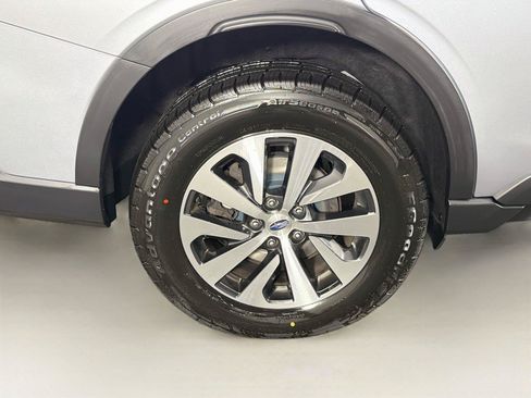 Used 2020 Subaru Outback Premium AWD/4WD image 34
