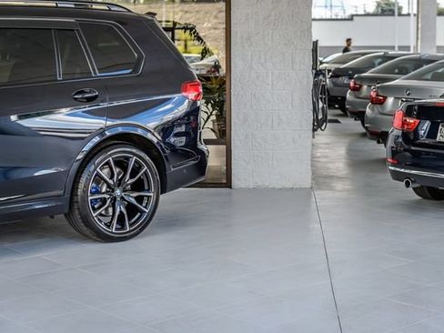 Used 2020 BMW X7 xDrive40i w/ M Sport Package AWD/4WD image 63