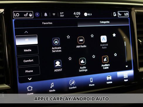 Used 2025 Chrysler Pacifica Select FWD image 8