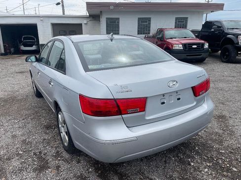 Used 2010 Hyundai Sonata GLS FWD image 6