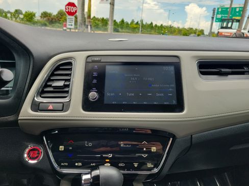 Used 2021 Honda HR-V EX-L image 21