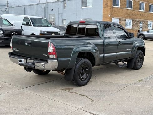 Used 2011 Toyota Tacoma 4x4 Access Cab w/ SR5 Pkg #2 image 6
