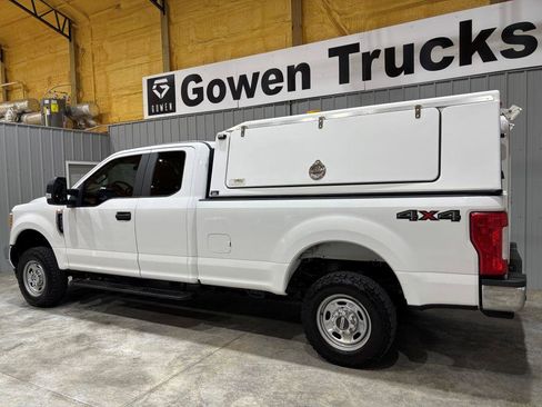 Used 2017 Ford F250 XL w/ Power Equipment Group AWD/4WD image 5