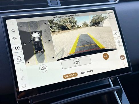 Used 2024 Land Rover Range Rover Evoque Dynamic SE image 35