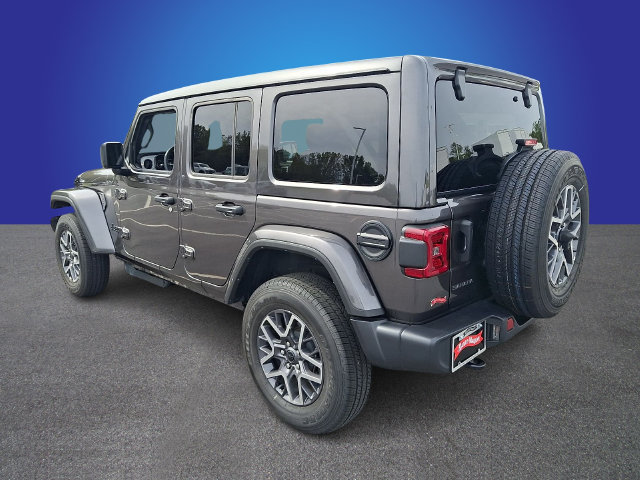 Used 2026 Jeep Wrangler Unlimited Sahara AWD/4WD image 6