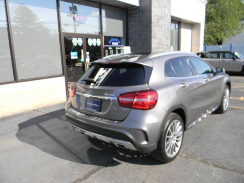 Used 2019 Mercedes-Benz GLA 250 4MATIC image 6