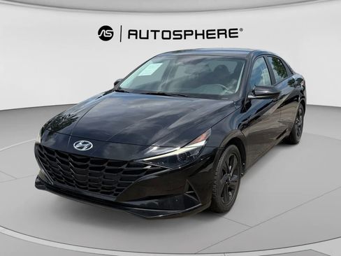 Used 2022 Hyundai Elantra SEL FWD image 4
