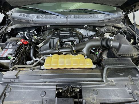 Used 2018 Ford F150 XL w/ Equipment Group 101A Mid image 9