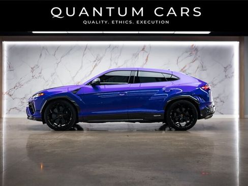 Used 2023 Lamborghini Urus Performante AWD/4WD image 7
