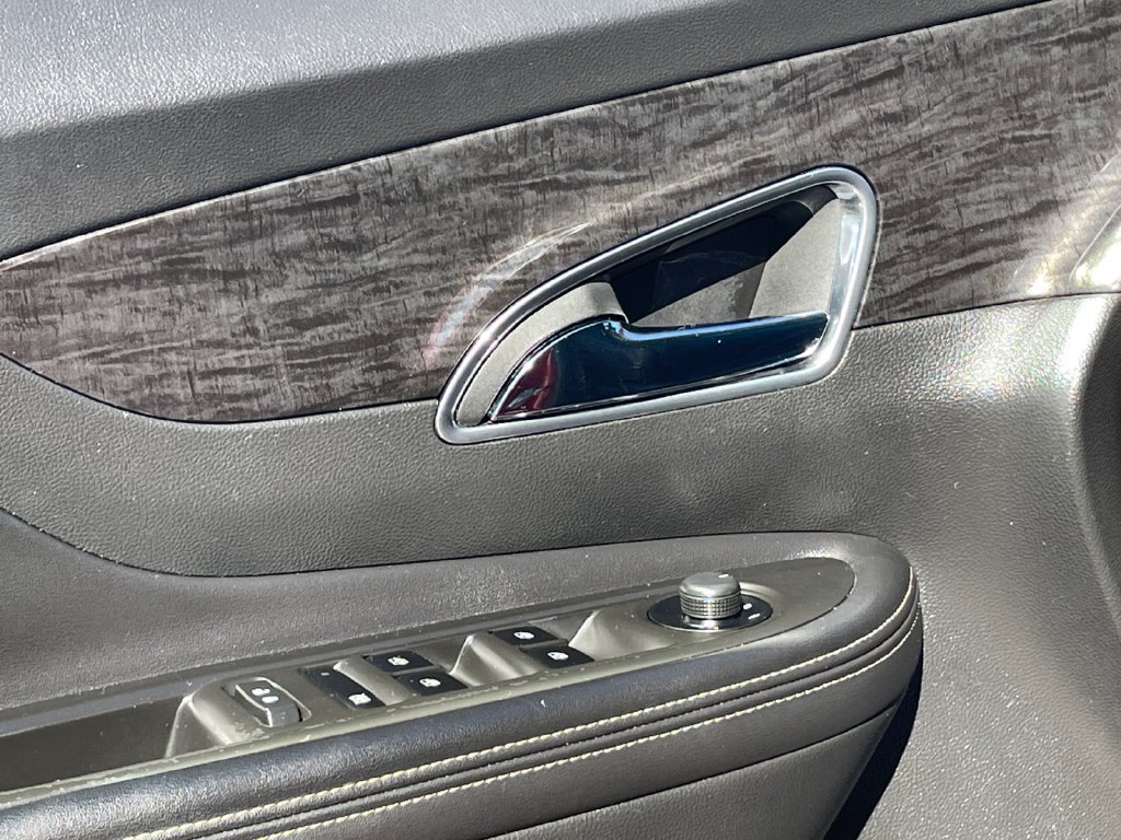 Used 2013 Buick Encore Premium AWD/4WD image 23