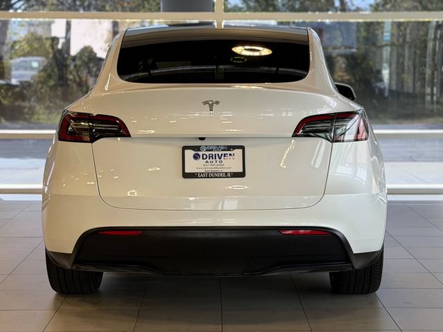 Used 2024 Tesla Model Y Long Range AWD/4WD image 10