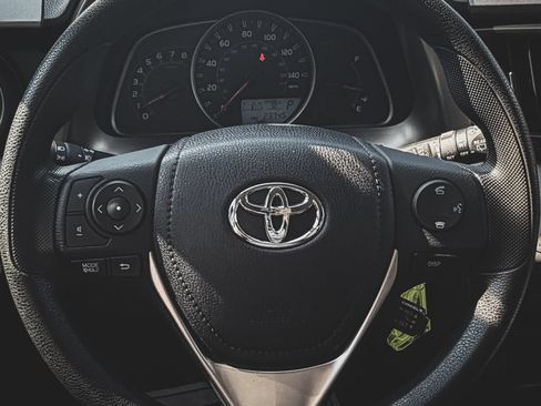 Used 2015 Toyota RAV4 XLE FWD image 8