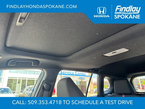Used 2025 Toyota Corolla Cross AWD Hybrid w/ Moonroof Package image 12