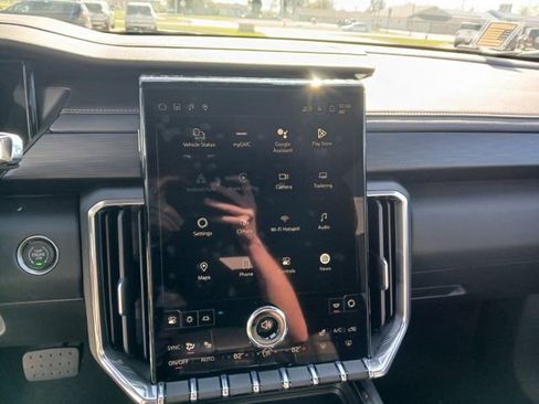 New 2026 GMC Acadia Elevation AWD/4WD image 33