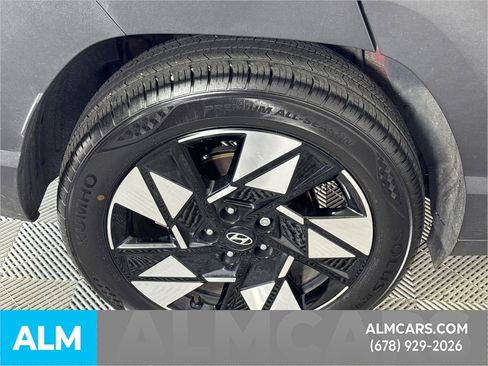 Used 2025 Hyundai Kona SEL image 21