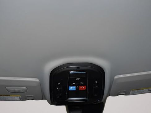 Used 2023 Jeep Grand Cherokee Limited AWD/4WD image 28