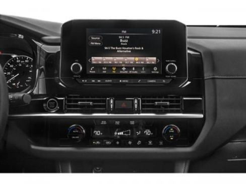 Used 2023 Nissan Pathfinder SL w/ Black Appearance Package image 13