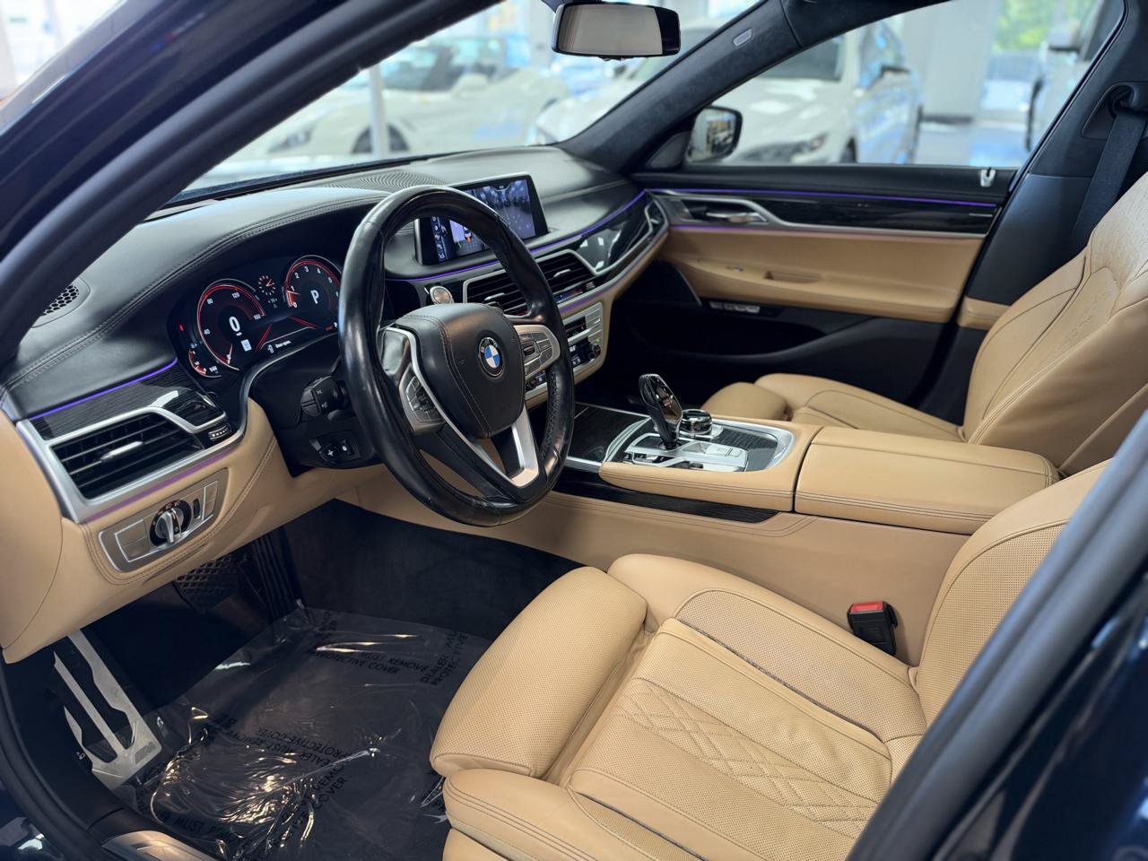 Used 2016 BMW 750i xDrive AWD/4WD image 10