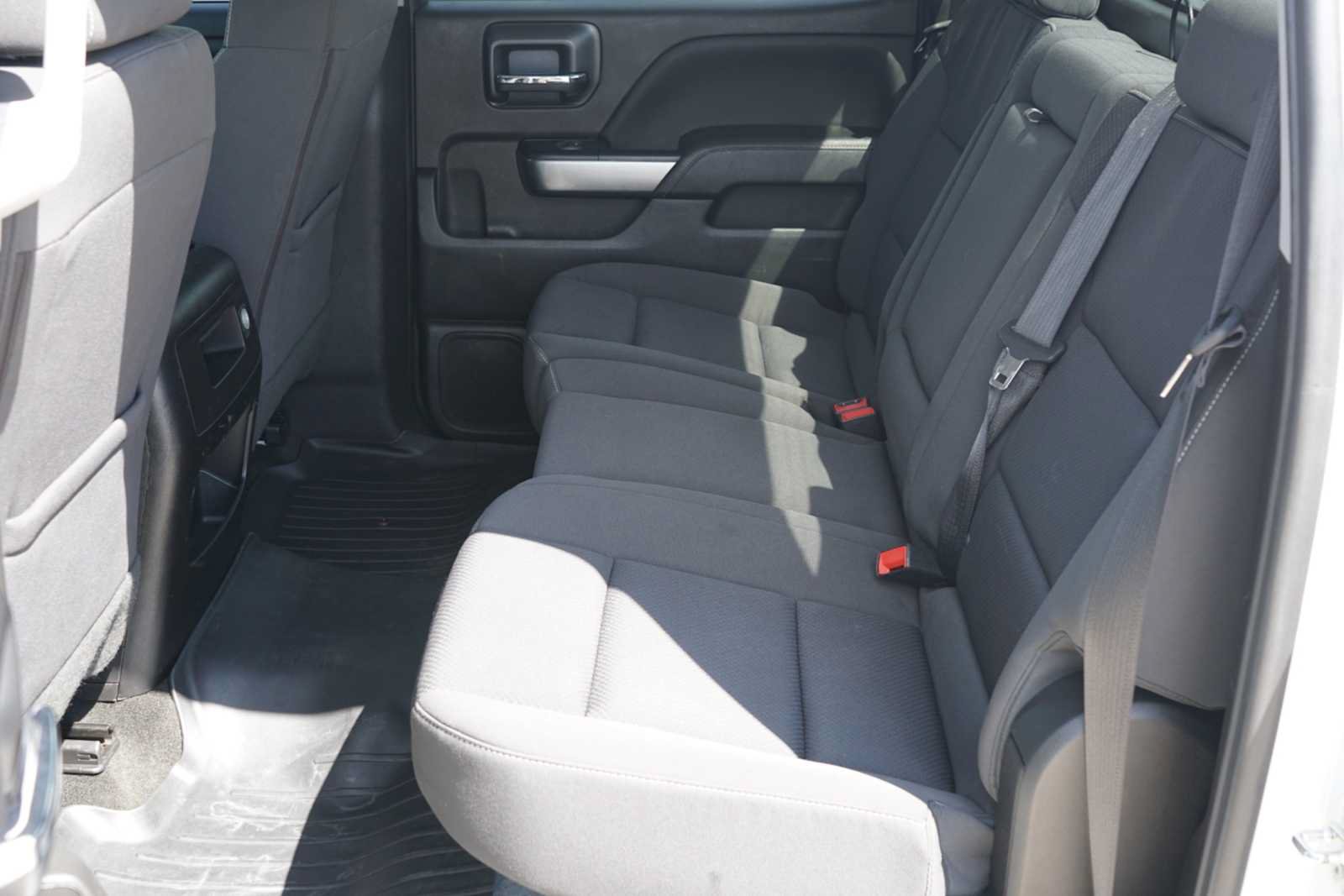 Used 2018 Chevrolet Silverado 1500 LT w/ Texas Edition AWD/4WD image 19