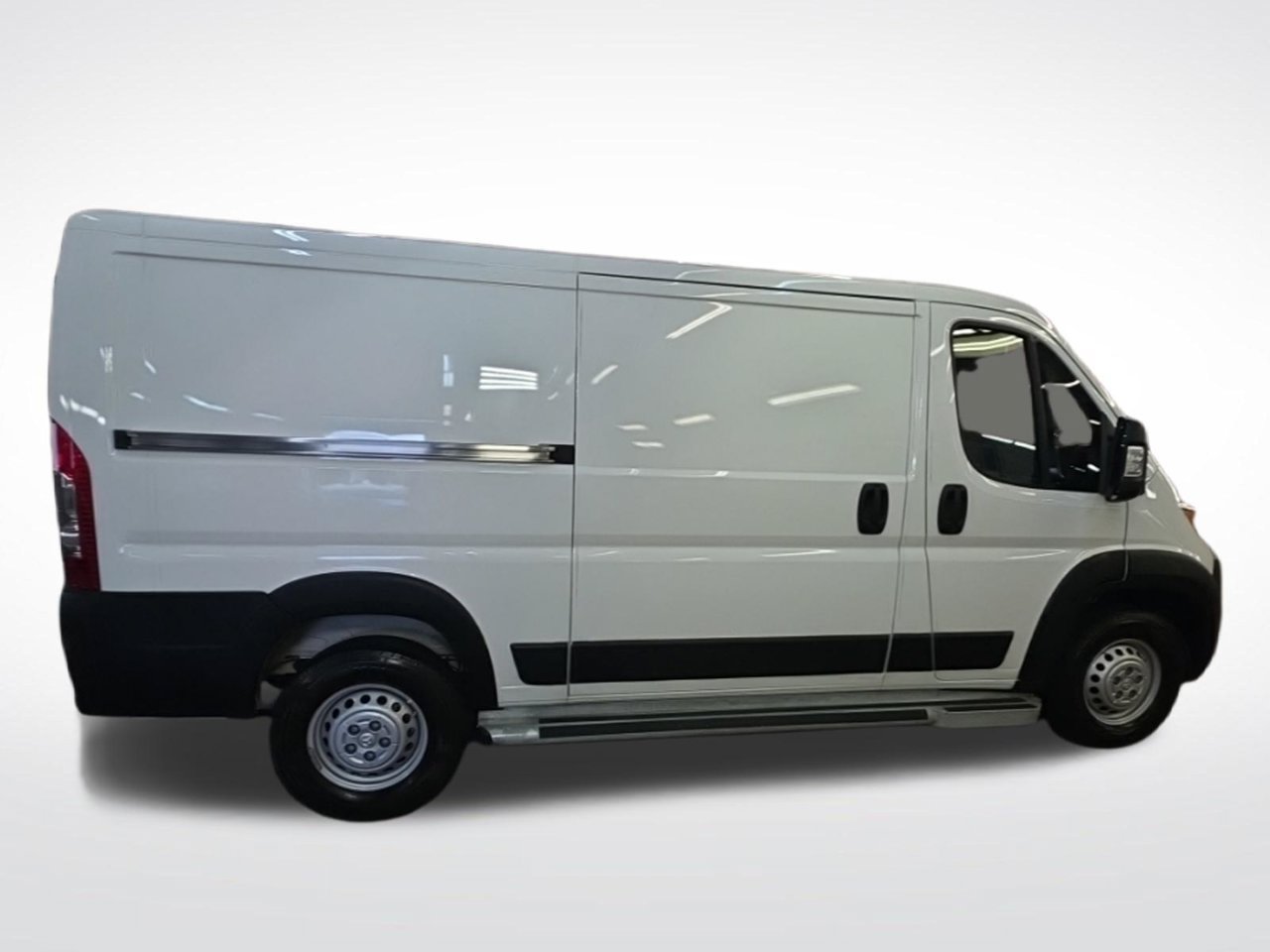 Used 2025 RAM ProMaster 2500 w/ U-Haul Equipment Group FWD image 9