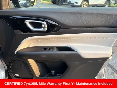 Used 2023 Jeep Compass Limited w/ Elite Group AWD/4WD image 9
