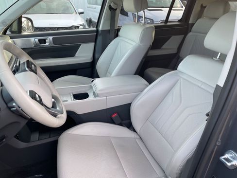 Used 2025 Hyundai Santa Fe SEL FWD image 37