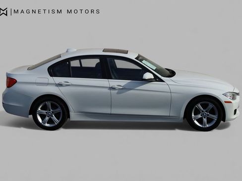 Used 2013 BMW 328i xDrive Sedan image 3