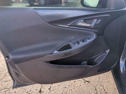 Used 2017 Chevrolet Malibu LS image 14