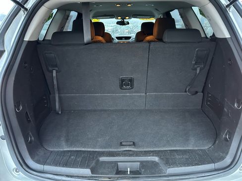 Used 2014 Chevrolet Traverse LT w/ All-Star Edition image 17