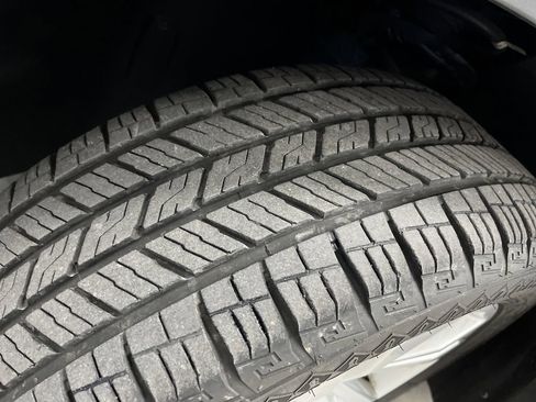 Used 2021 Volkswagen Atlas SE image 36