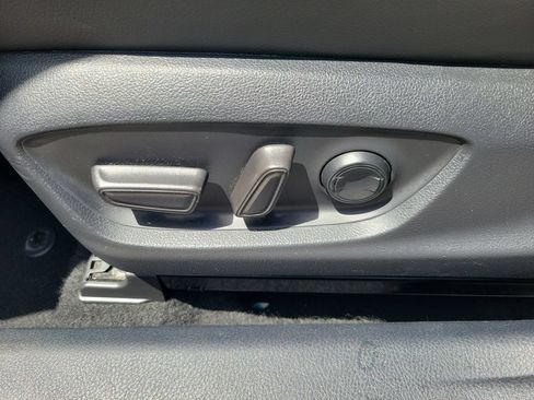 Used 2024 Toyota Camry SE FWD image 16