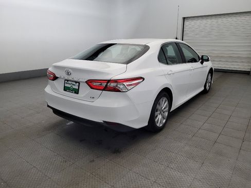 Used 2018 Toyota Camry LE image 9