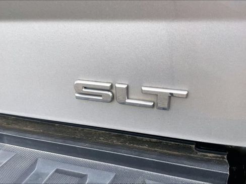 Used 2018 GMC Sierra 1500 SLT AWD/4WD image 23