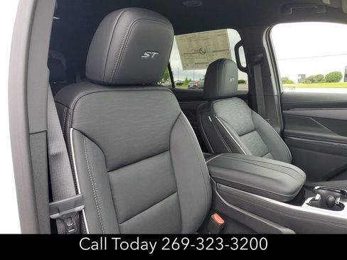 New 2026 Buick Enclave Sport Touring w/ Power Package image 29