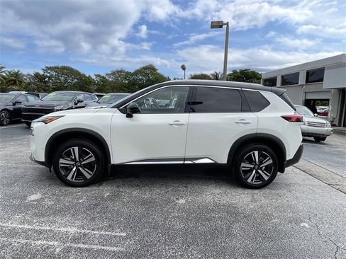 Used 2023 Nissan Rogue Platinum w/ Platinum Premium Package image 5