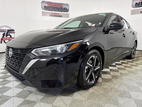 Used 2024 Nissan Sentra SV FWD image 7