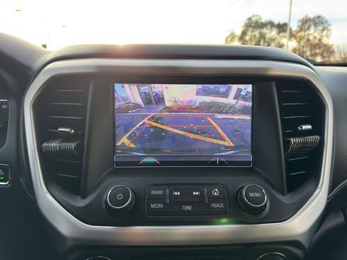 Used 2017 GMC Acadia SLE image 21