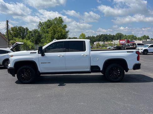 Used 2025 Chevrolet Silverado 2500 LTZ w/ Trail Boss Package AWD/4WD image 6