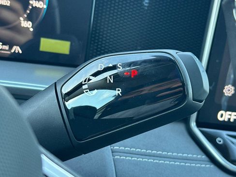 New 2026 Volkswagen Tiguan SE image 20