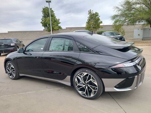 Used 2023 Hyundai Ioniq 6 SEL RWD image 12