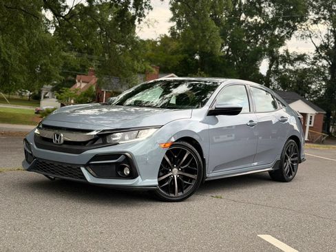 Used 2020 Honda Civic Sport image 2